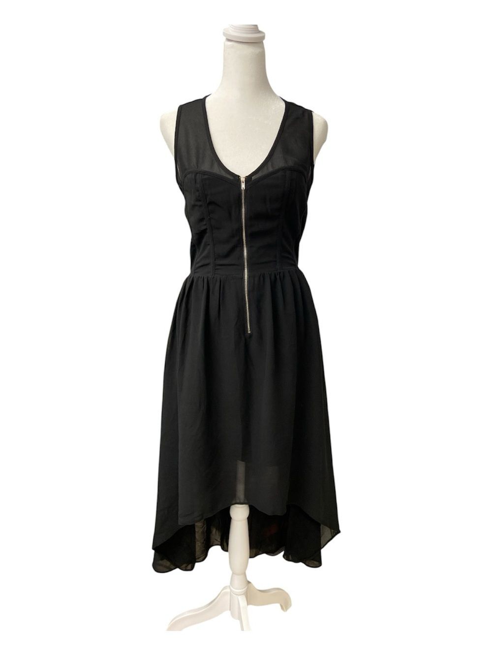 Sans Souci Sleeveless Black Zip-Front High-Low Dress Size M